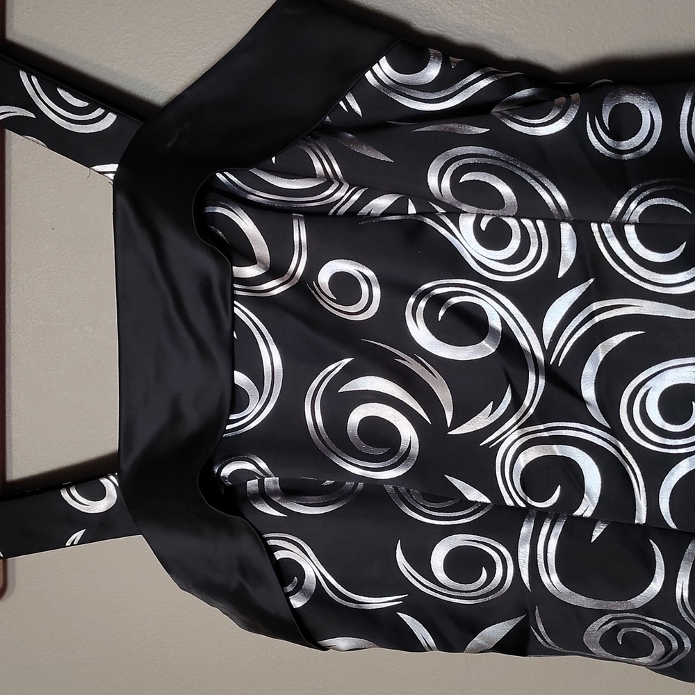 Southeastern Performance Apparel Black W Silver Swirl Kendall Dress Size 12 - Picture 5 of 9